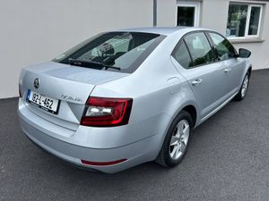 182 Skoda Octavia Ambition 1.2 TSI - Low Kms - Image 4