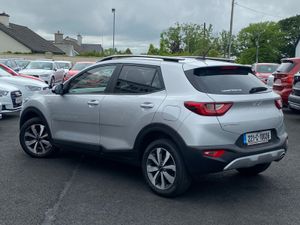 221 KIA STONIC K2 1.0 PETROL - Image 3