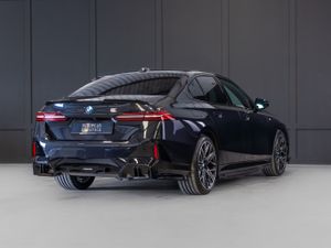 2025 BMW 5-Series 530e M-Sport - Image 3