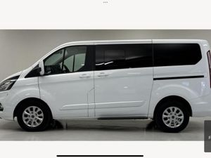 Ford Tourneo Custom 2022 Hybrid Petrol - Image 3