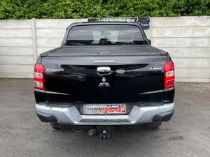 2019 Mitsubishi L200 2.4DI-D 178 Titan Crewcab - Image 3