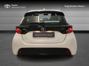 Toyota Yaris Hybrid Luna - Image 4