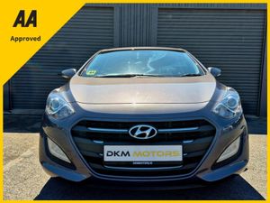 Hyundai i30 1.6 Deluxe 5DR - Image 2
