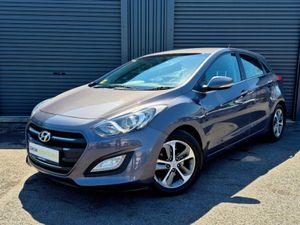 Hyundai i30 1.6 Deluxe 5DR - Image 3