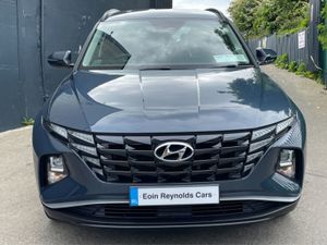 Hyundai Tucson 212 D Crdi Executive 5DR Low Kms - Image 3