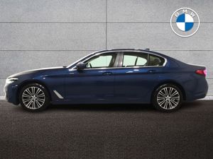 BMW 5 Series 520d SE Saloon - Image 4