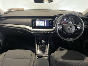 Skoda Octavia Ambition 2.0 TDI 115HP 5DR - Image 3