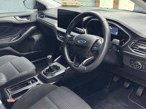 Ford Focus Titanium 5DR 1.0t 125 M 4 4DR - Image 2