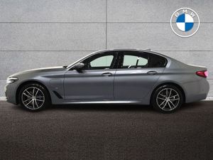 BMW 5 Series 530e M Sport Saloon - Image 4