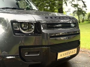241 Land Rover Defender 3 Seats 3.0 Diesel no vat - Image 3