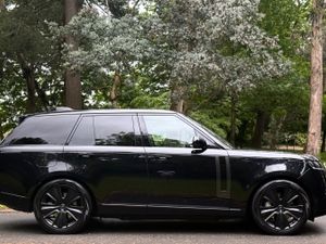 Land Rover Range Rover 440 Great Spec - Image 4