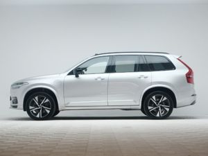 Volvo XC90 T8 R-design 2.0 Phev  7 Seater - Image 4