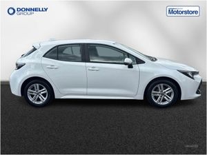 Toyota Corolla 1.8 Vvt-i Hybrid Icon Tech 5dr CVT - Image 3