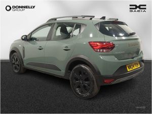 Dacia Sandero Stepway 1.0 TCe Extreme 5dr - Image 2