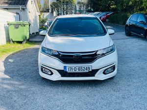 HONDA FIT 2017 PREMIUM LEATHER LOW MILES - Image 2