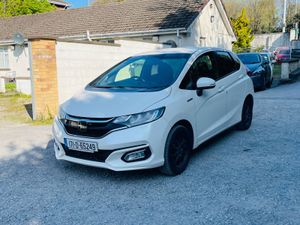 HONDA FIT 2017 PREMIUM LEATHER LOW MILES - Image 3