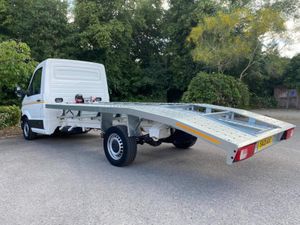 Volkswagen Crafter recovery truck - Image 3