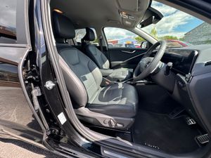 K4 Plug in Hybrid - Almost new - PHEV - Image 2
