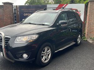 2011 Hyundai Santa Fe 2.0 2WD 7 SEATS - Image 2