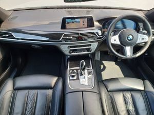 BMW 7 Series 730d M Sport Saloon - Image 4