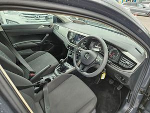 Volkswagen Polo TL 1.0 M5F 65hp 5DR - Image 4
