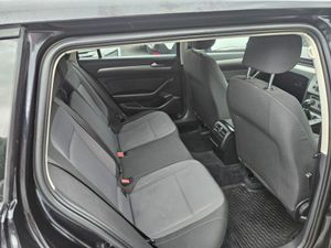 Volkswagen Passat 1.6 TDI S BMT 120PS 5DR - Image 4