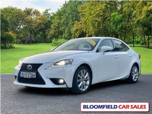 Lexus IS300h Executive Edition - Image 3