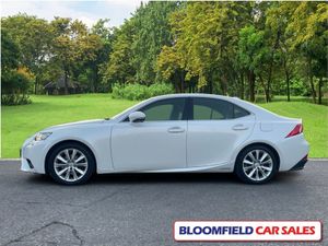 Lexus IS300h Executive Edition - Image 4