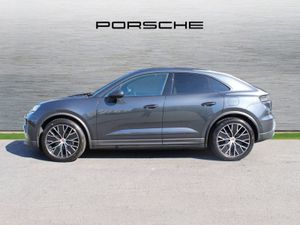 Porsche Macan 4 Electric - Image 4
