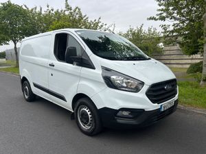 Ford Transit Custom 2019 INCLUDES VAT - Image 4