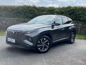 Hyundai Tucson 2WD Executive Plus - Image 3