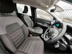 Dacia Jogger 2023 - Image 3