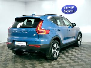 2022 Volvo XC40 T4 Recharge - Image 4