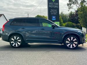 Volvo XC90 T8 Plus Dark AWD Sunroof Phev - Image 4
