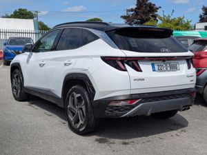Hyundai Tucson HEV Executive Plus 2 Tone - Image 4