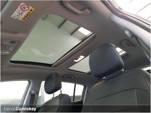 Kia Sportage LX Sunroof Half Leather Low Mileage - Image 2