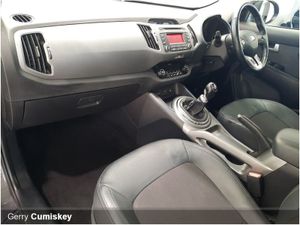 Kia Sportage LX Sunroof Half Leather Low Mileage - Image 4
