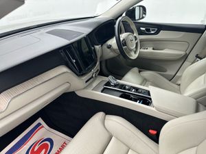 Volvo XC60 Inscription Diesel  auto - Image 4