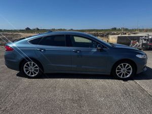 Ford Mondeo Titanium 5D 2.0td150 M6 FWD 4D - Image 2