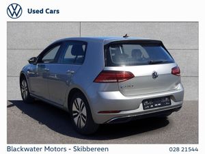 Volkswagen Golf E1F 136BHP Comfortline With Rearv - Image 4