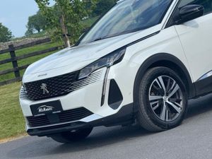 Peugeot 5008 7 Seat Auto Bluehdi Allure - Image 4