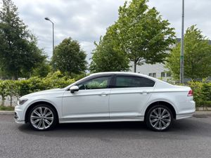 Volkswagen Passat R Line TDI Bmotion Manual - Image 2