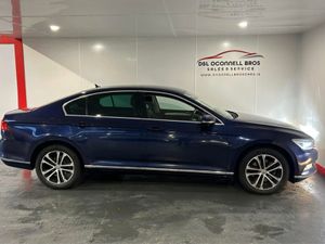 Volkswagen Passat Highline 2.0 TDI Manual 6speed - Image 2