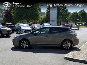 Toyota Corolla HYBRID L/SPORT HB - Image 4