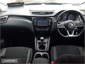 Nissan QASHQAI  sunroof 1.5 DSL SV - Image 2