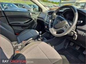 Hyundai i20 1.2 Deluxe - Image 2