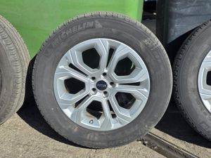 Genuine Landrover/Rangerover Alloys 18" 5x108 - Image 3