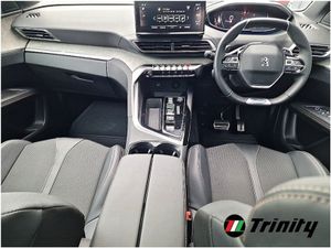 Peugeot 3008 Panoramic Roof Electric Tailgate 1.5 - Image 2