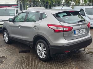 Nissan Qashqai 1.5 DSL SV “ BRAND NEW NCT” 2015 - Image 3