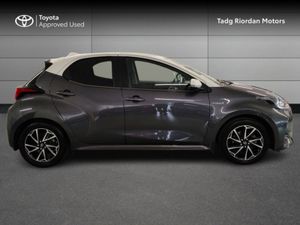 Toyota Yaris Hybrid Luna BI Tone - Image 3